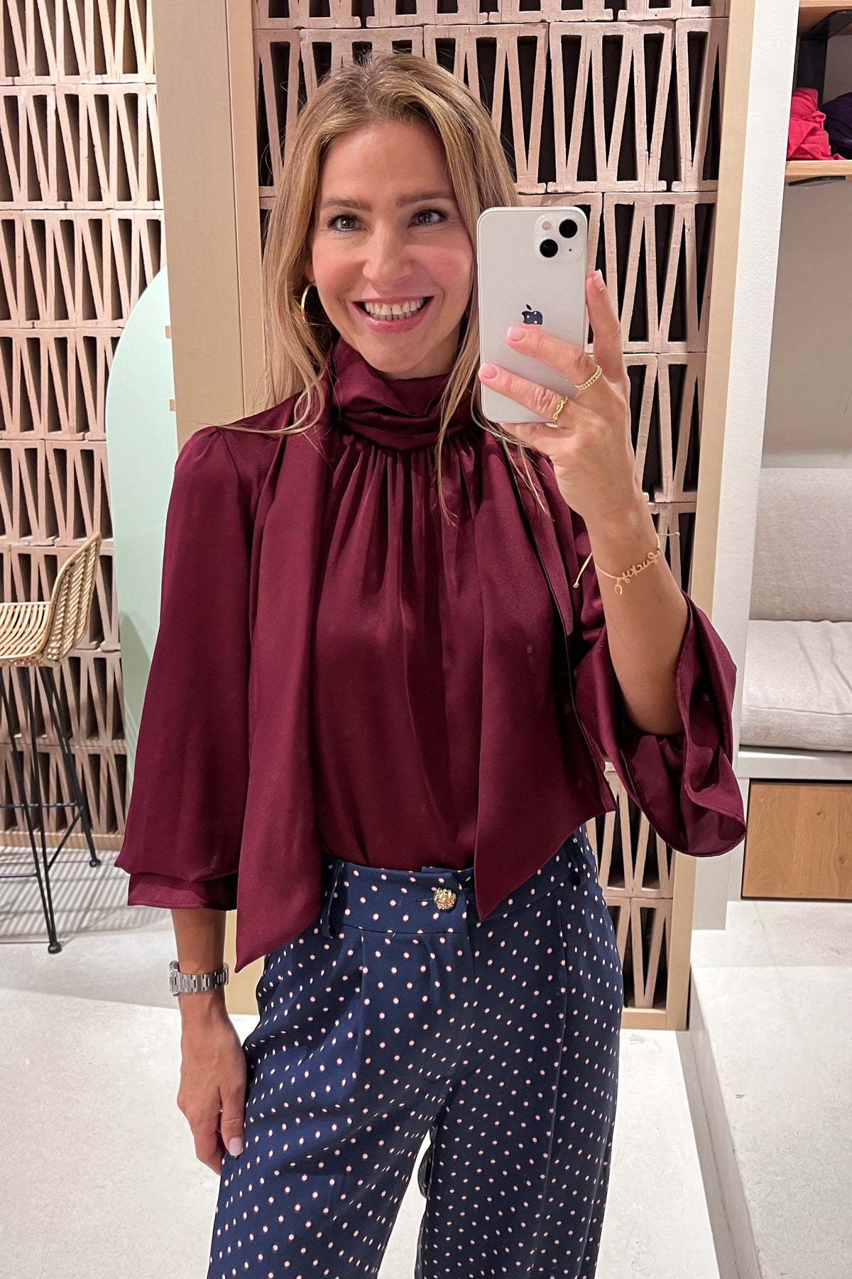 SILKY SATIN BOW TIE BLOUSE "CHLOE" BURGUNDY