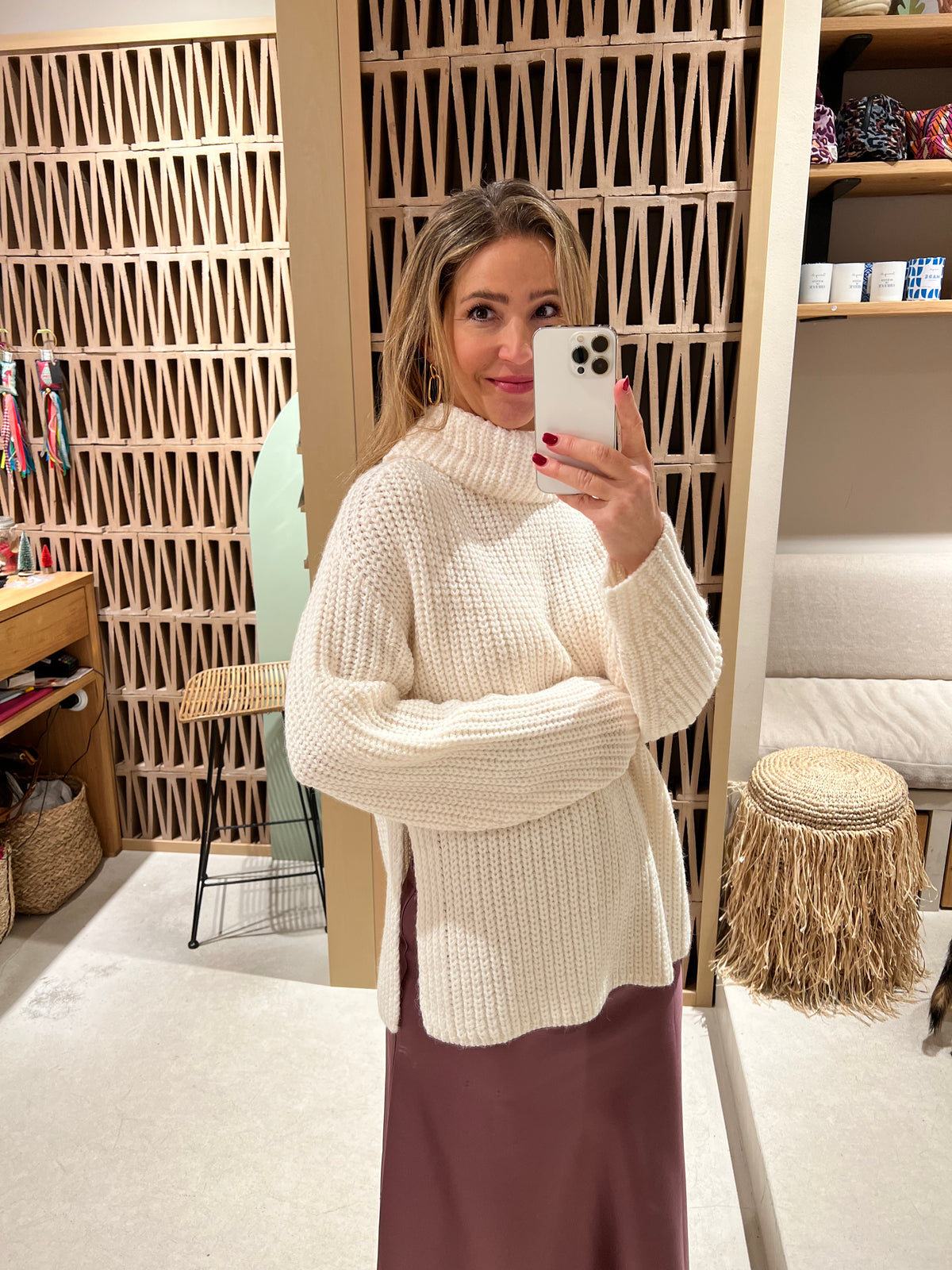 LONG TURTLENECK PULLOVER "MODIA"