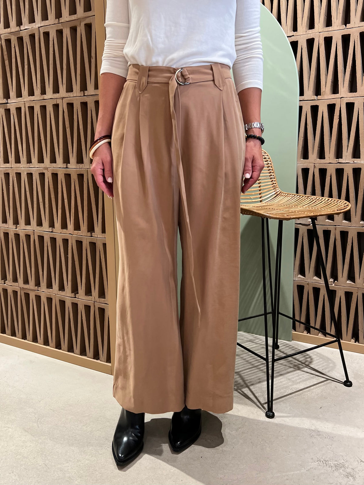 WIDE LEG PANTS WITH BELT "PASAS" CAMEL