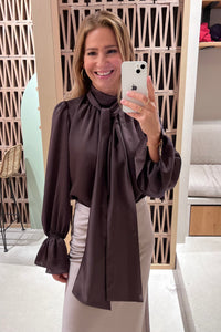 SILKY SATIN BOW TIE BLOUSE "CHLOE" BROWN