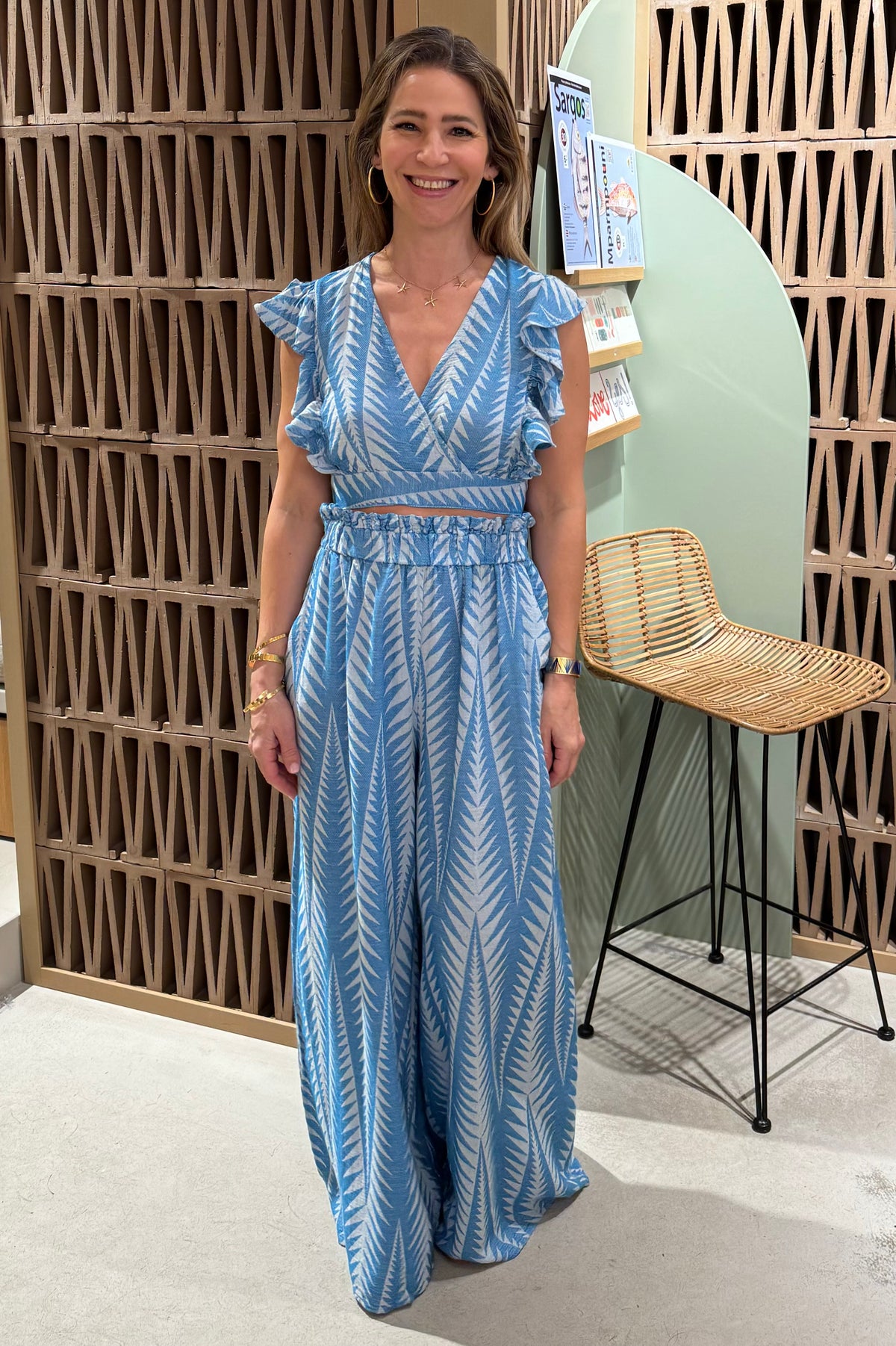 CROP TOP WITH RUFFLES "FINIKAS"