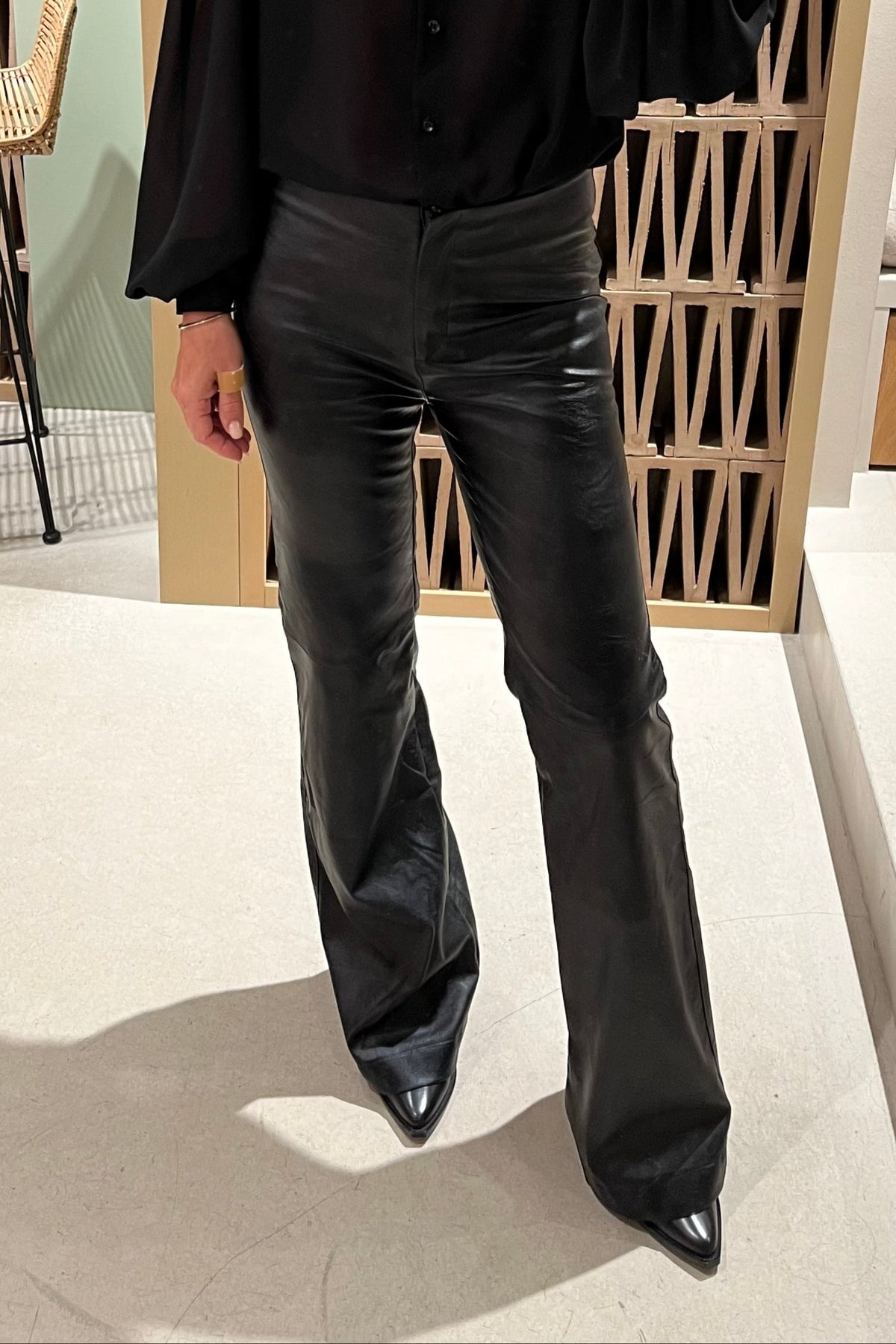 LONG VEGAN LEATHER PANTS