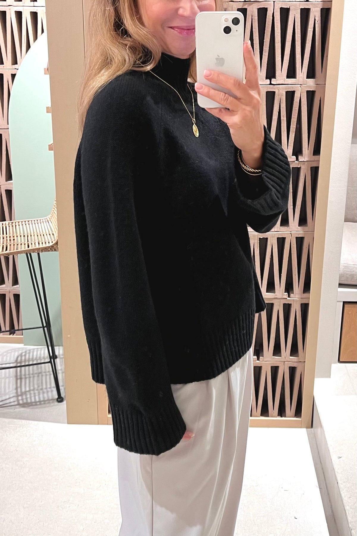 ALPACA PULLOVER WITH WIDE SLEEVES BLACK