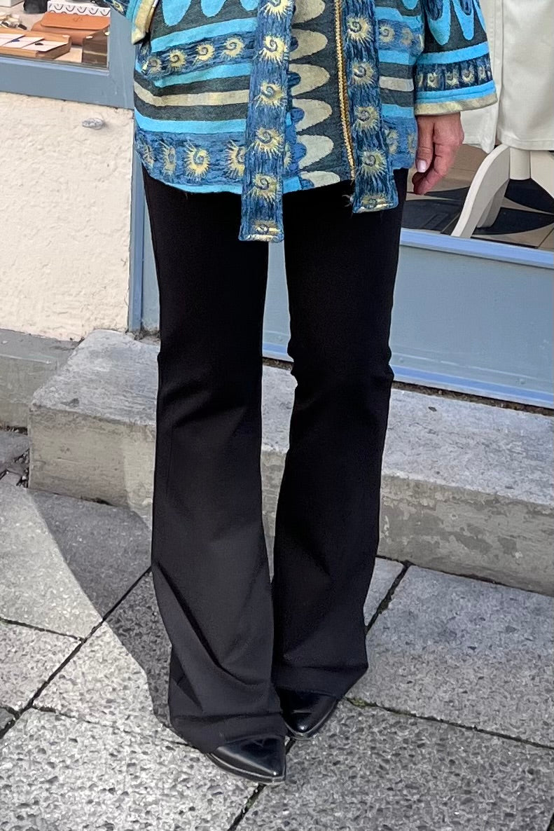 SLIM FLARED PANTS "MAYA" BLACK