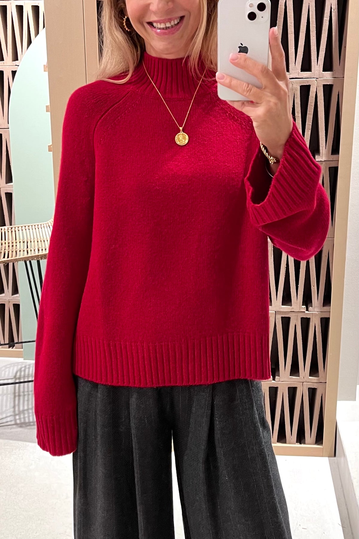 ALPACA PULLOVER WITH WIDE SLEEVES RED