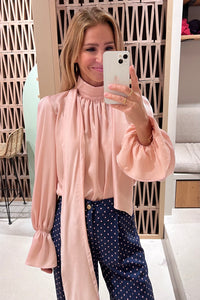 SILKY SATIN BOW TIE BLOUSE "CHLOE" POWDER