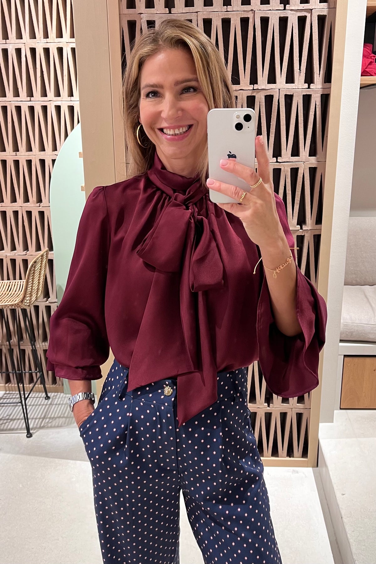 SILKY SATIN BOW TIE BLOUSE "CHLOE" BURGUNDY