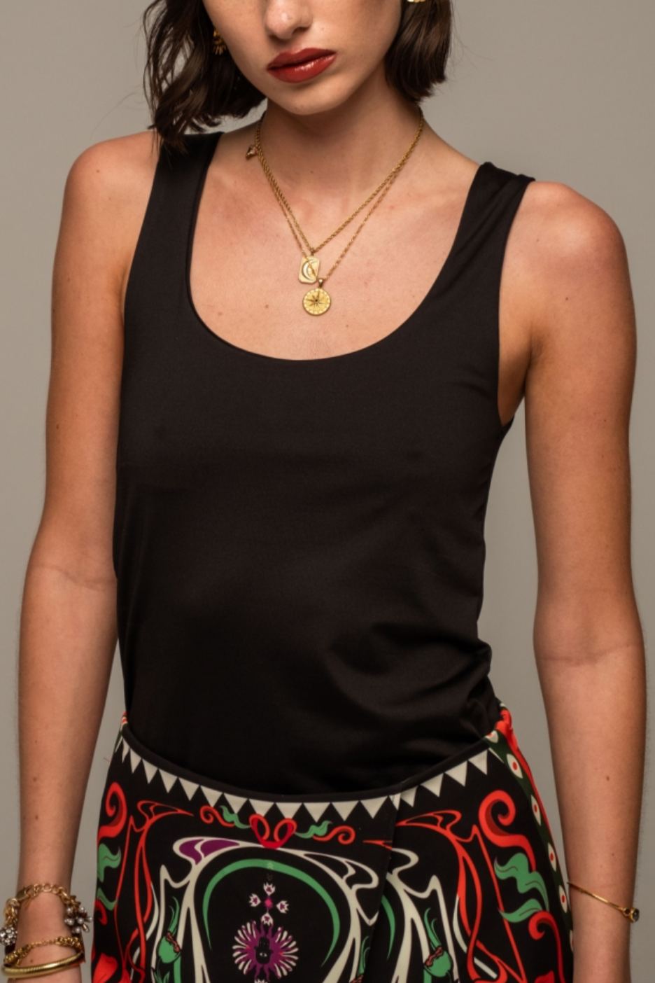 TANK TOP "IRIS" BLACK