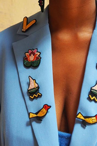 BROOCH "BACHI BATHING BOAT“