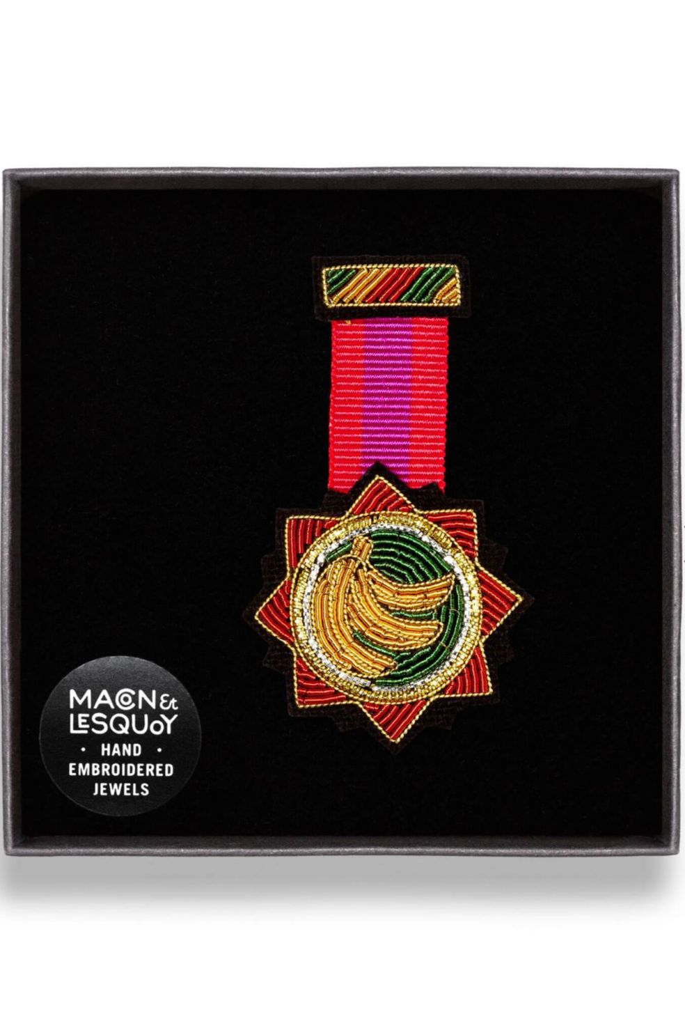 BROOCH "MEDAL“