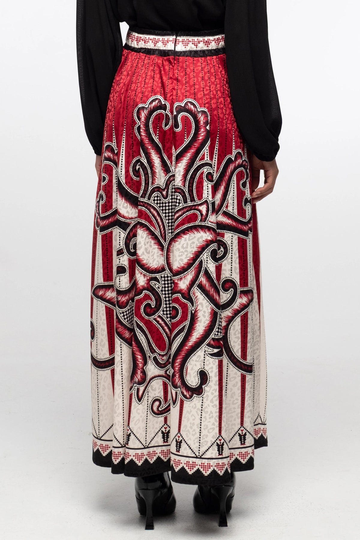 SATIN JACQUARD MAXI SKIRT WITH PLACEMENT PRINT BLACK/WHITE/RED