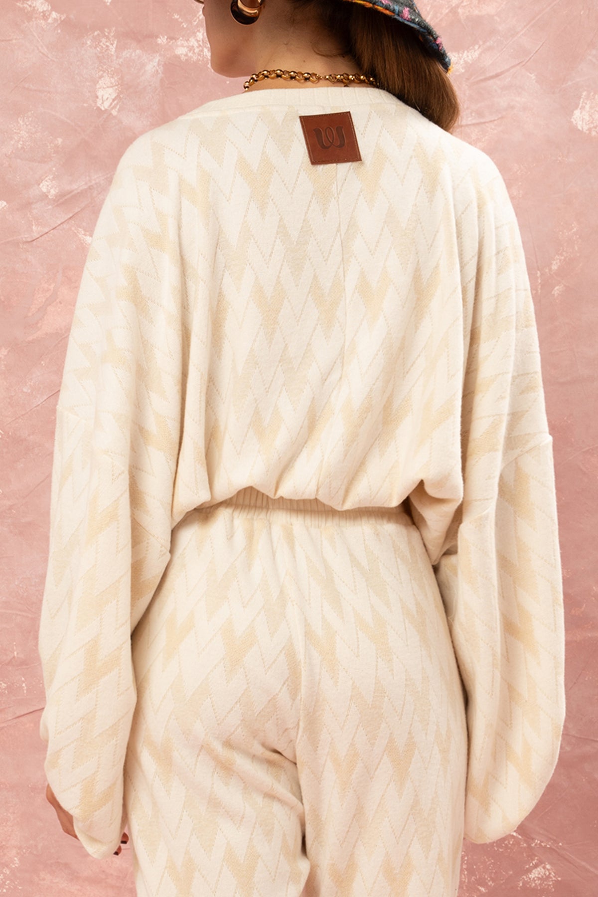 COZY BALLOON ARMS KNIT SWEATER BEIGE/OFF WHITE