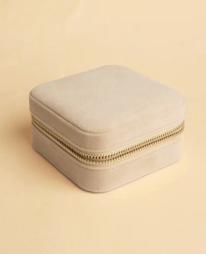 TRAVEL JEWELRY CASE "ALMA" CREAM