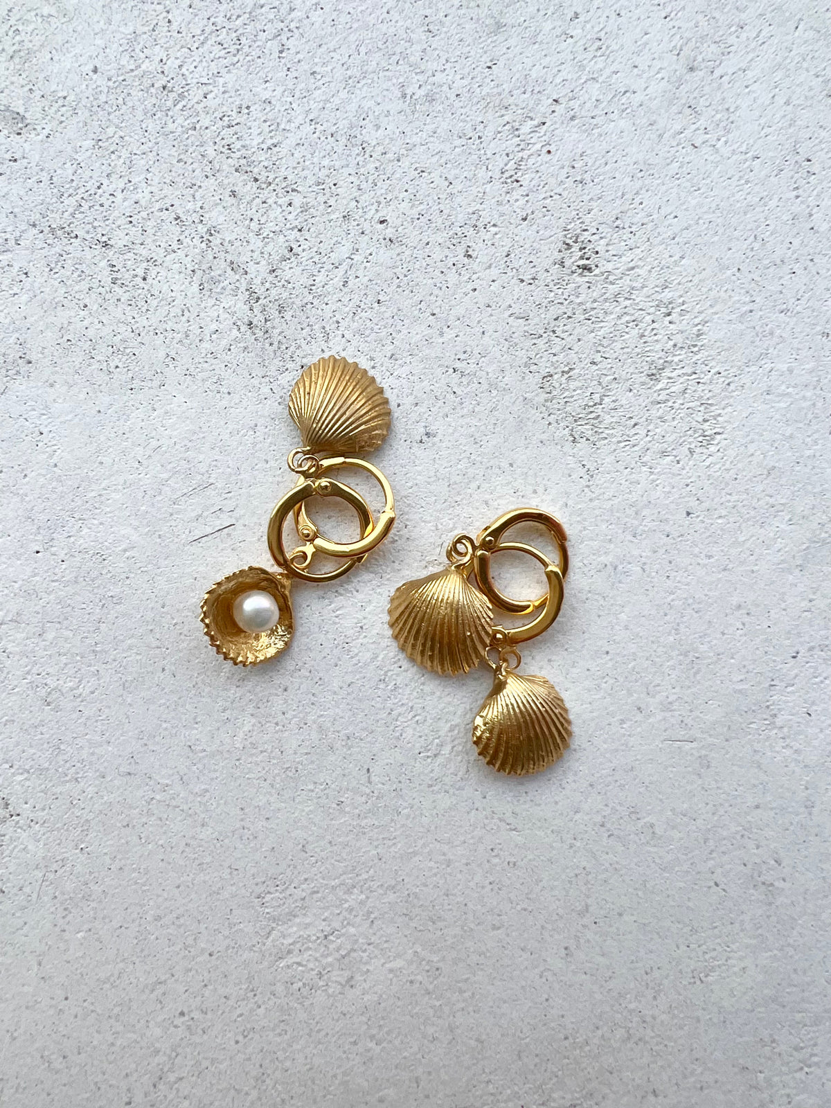 EARRINGS "LITTLE MERMAID" GOLD/MOTHER OF PEARL