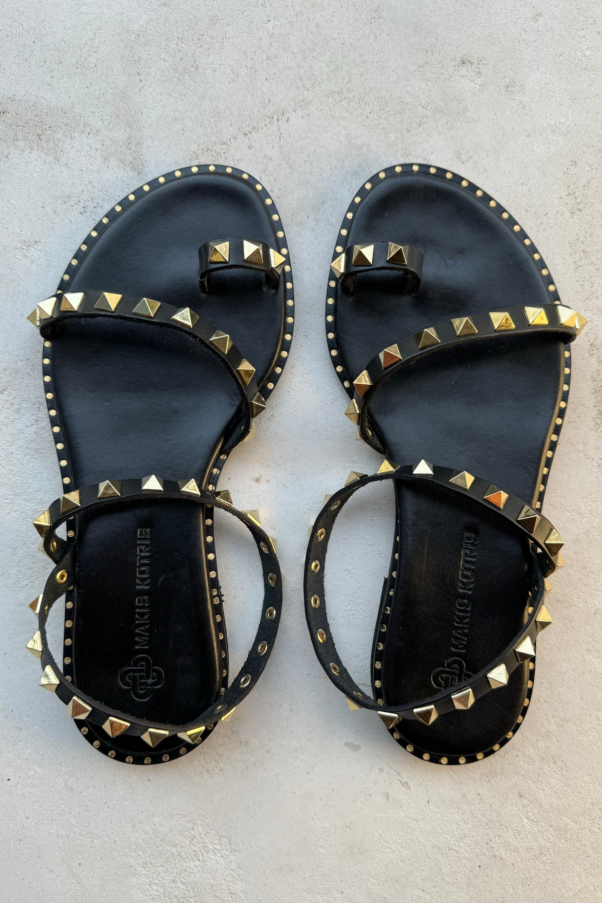 SANDALS "THALIA STUDS" BLACK/GOLD
