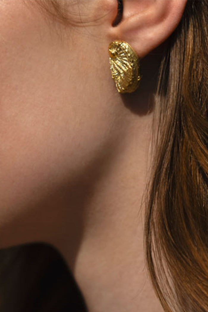 EAR STUDS "ABALONE" GOLD