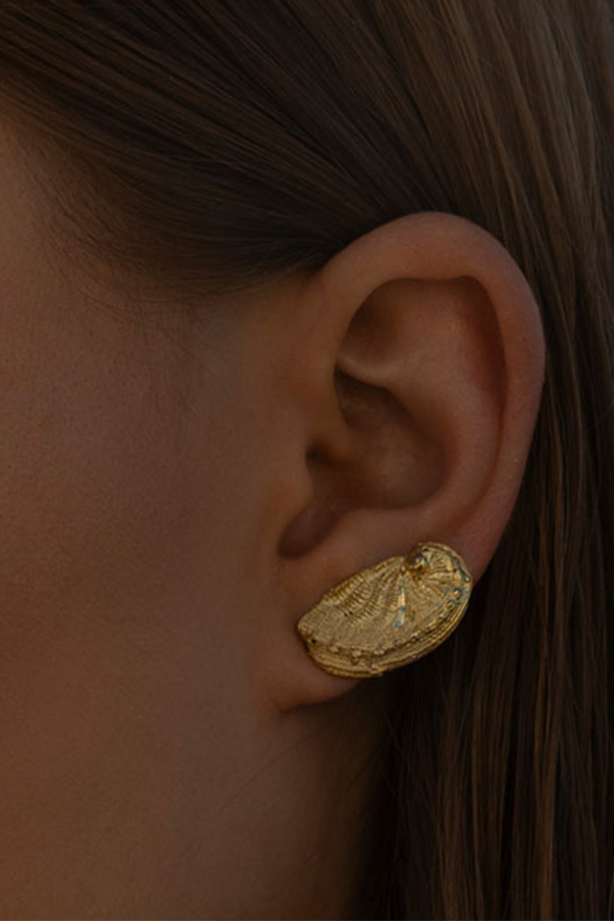 EAR STUDS "ABALONE" GOLD