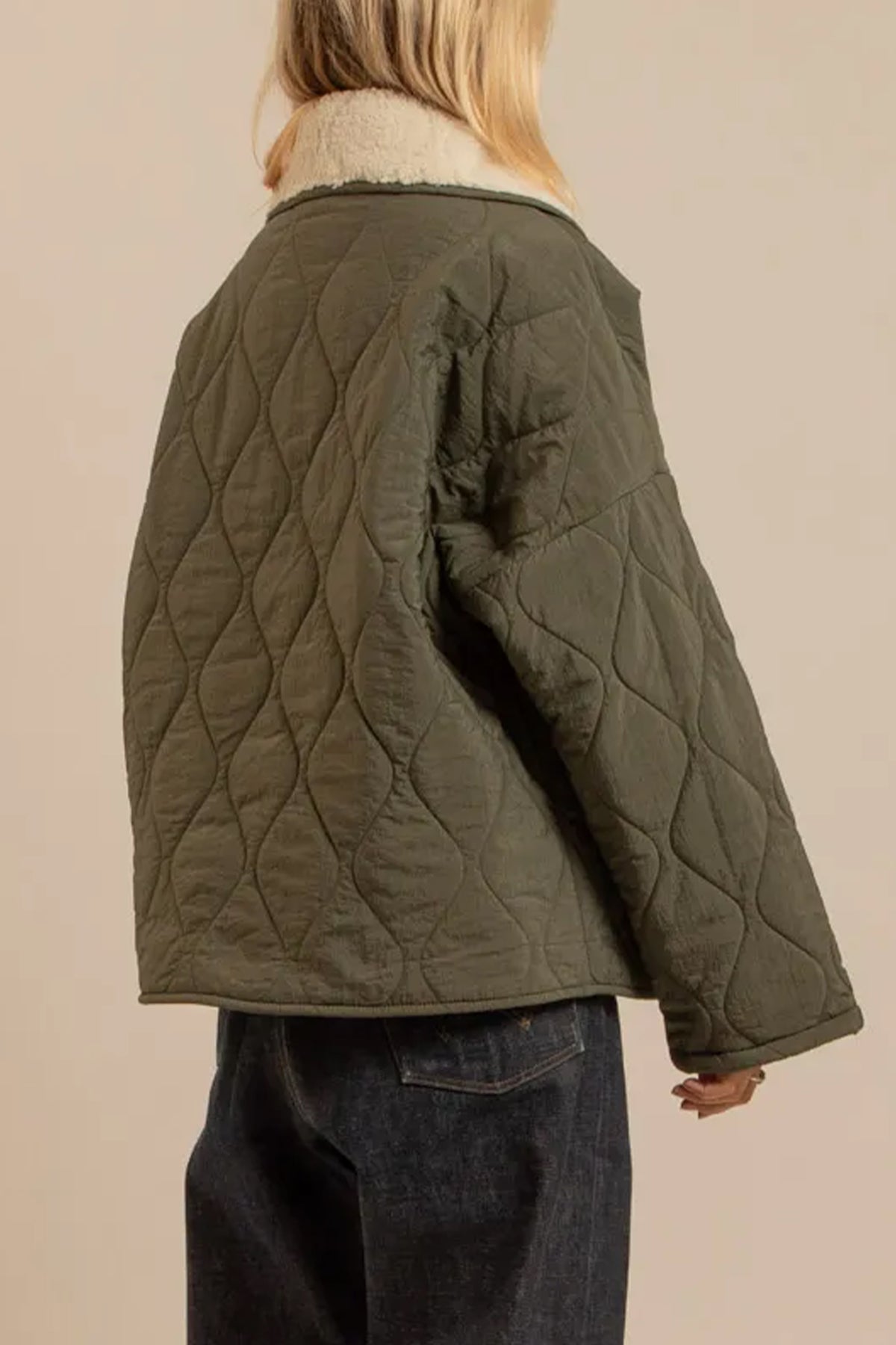 OVERSIZED PADDED JACKET WITH TEDDY LINING & COLLAR KHAKI
