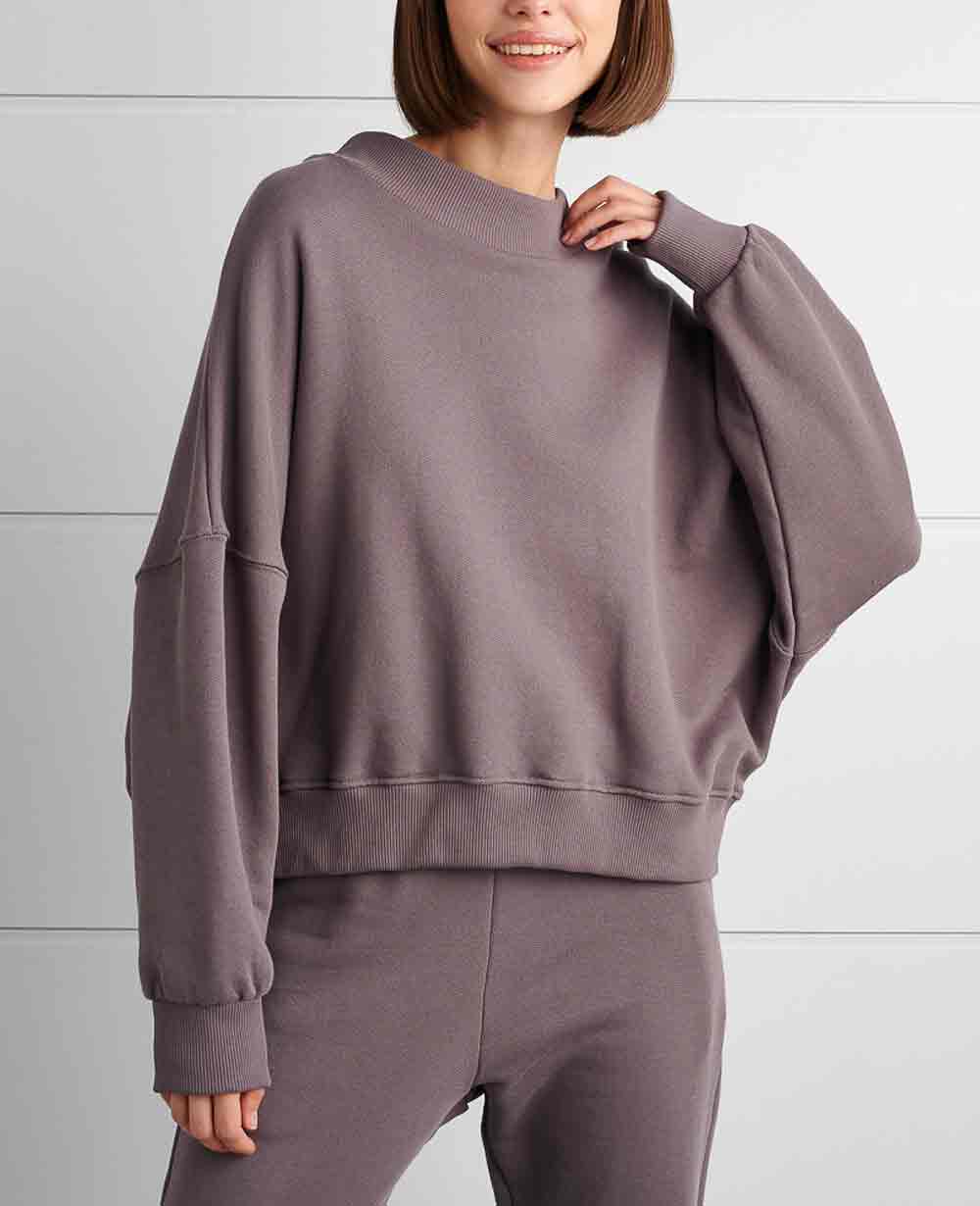 OVERSIZED SWEATSHIRT