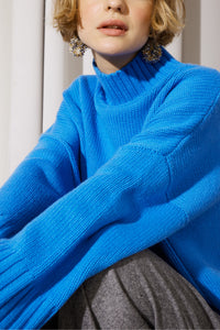OVERSIZED WOOL-CASHMERE PULLOVER ROYAL BLUE
