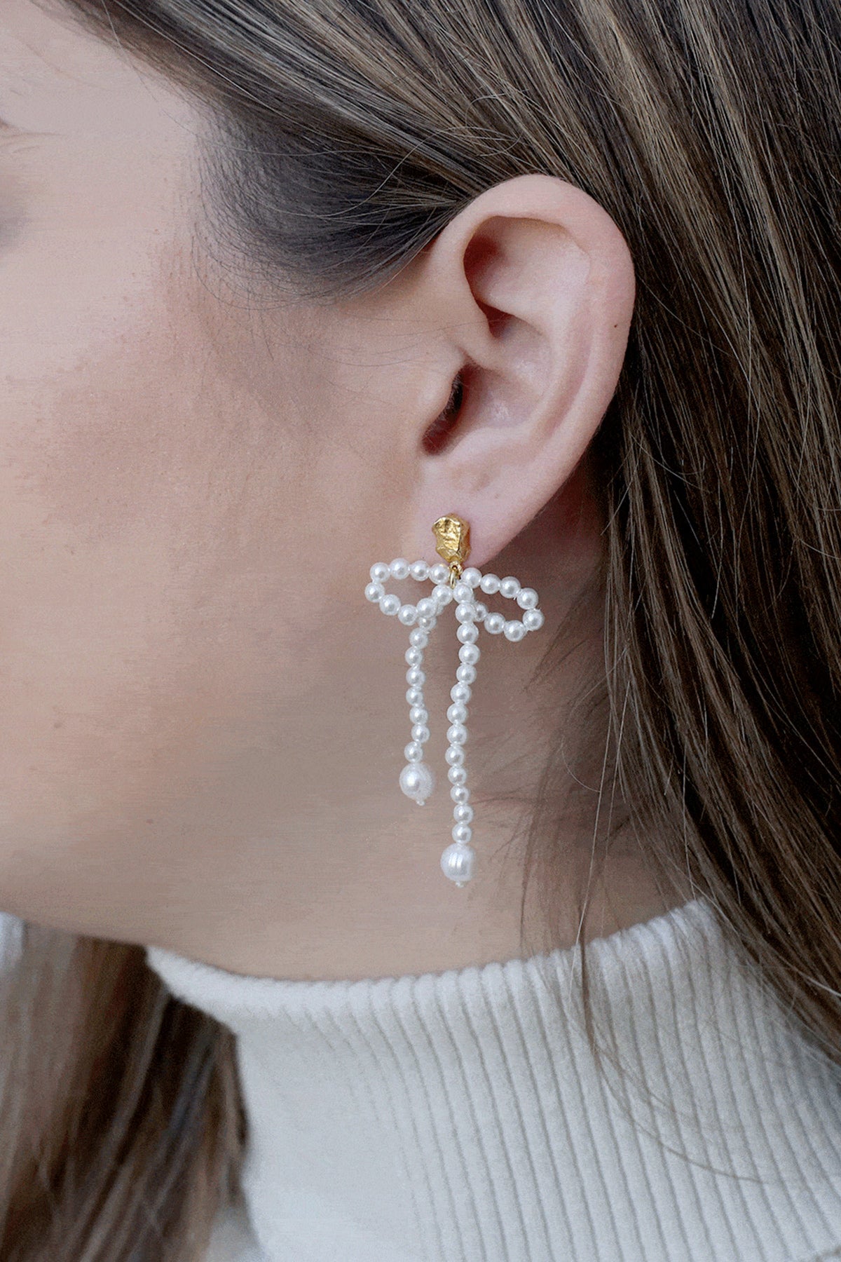 PEARL EARRINGS WITH BOW "FEDRA" WHITE