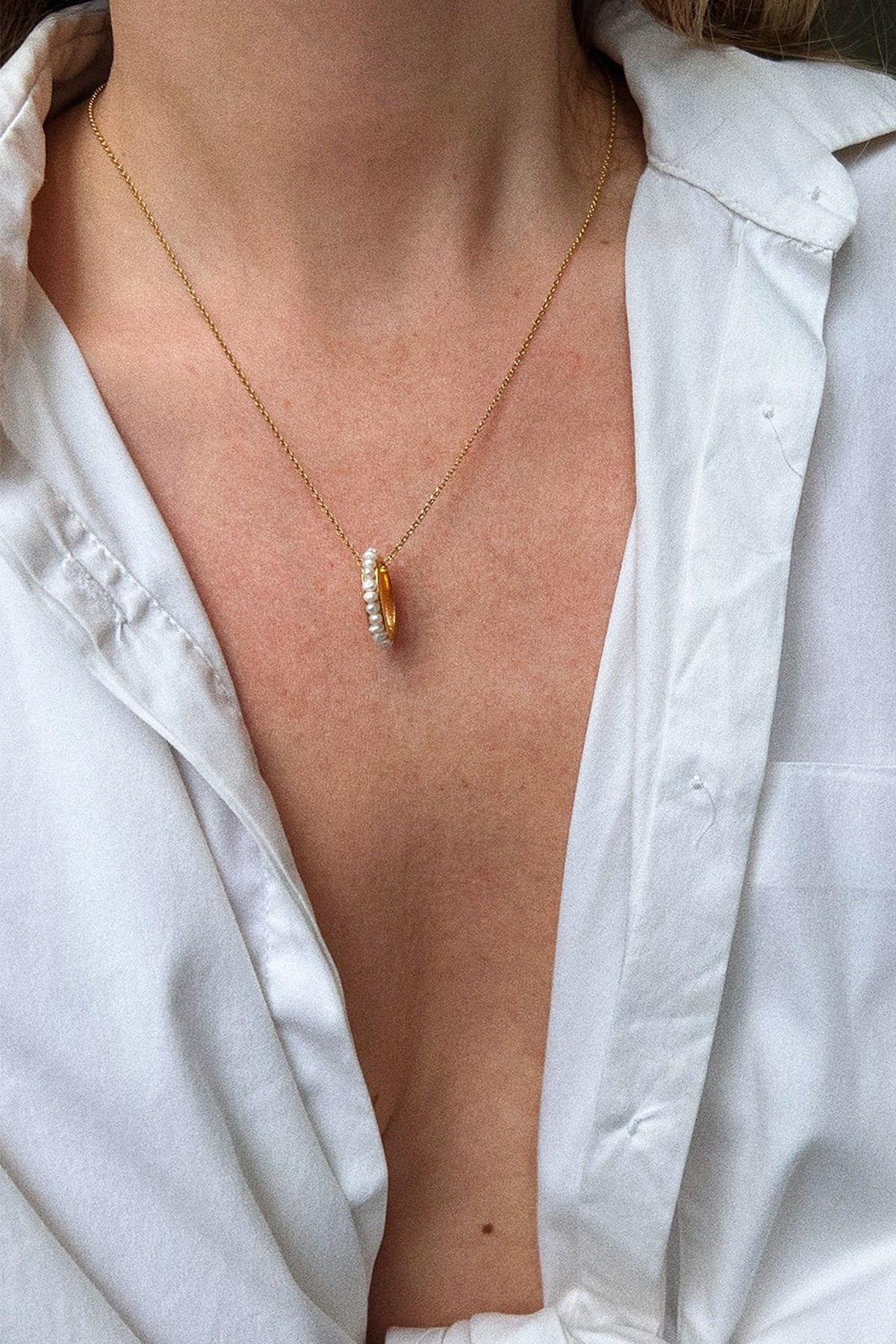 THIN NECKLACE "LUNA OVAL PEARLS" GOLD/WHITE