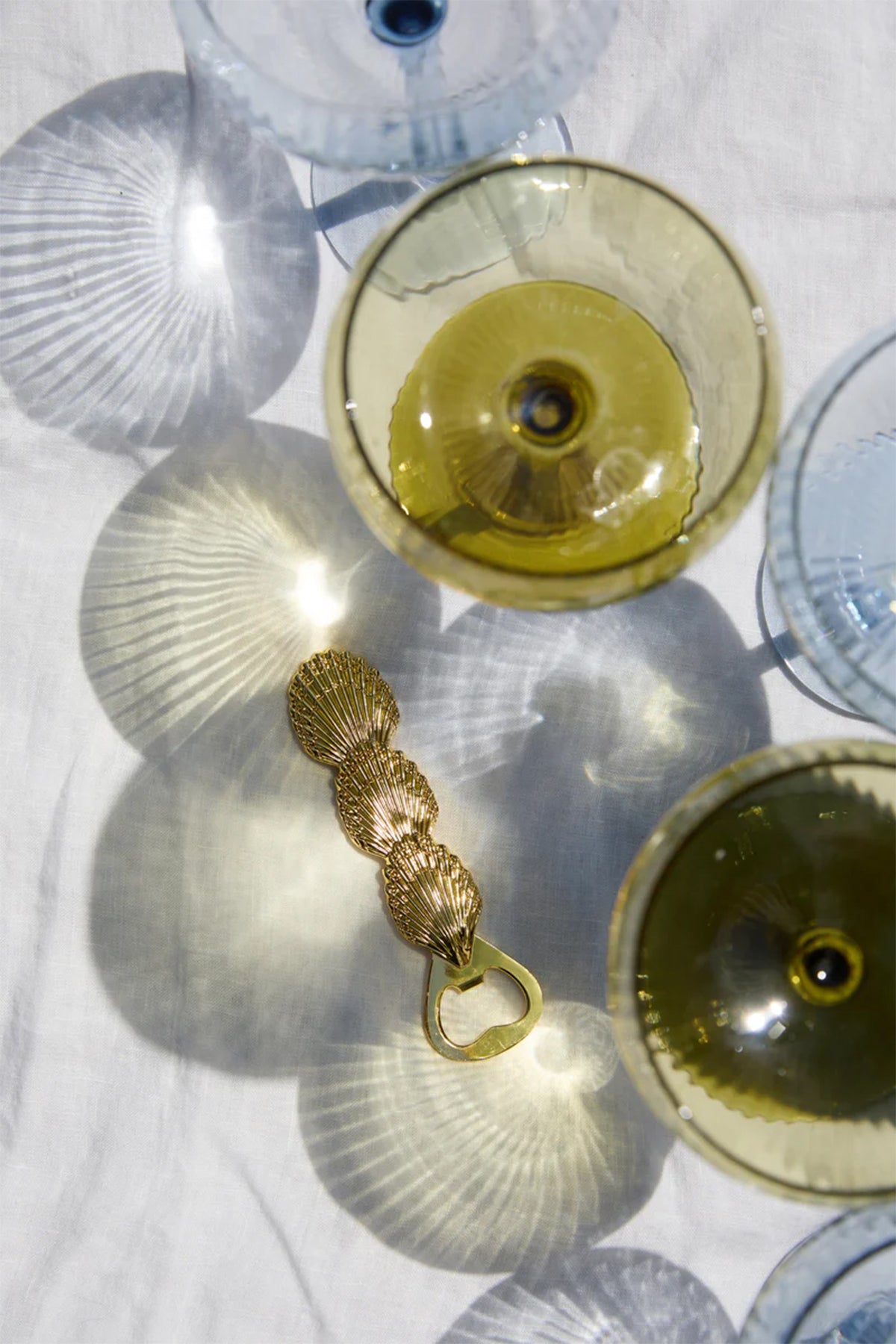 BOTTLE OPENER "SHELL“ GOLD