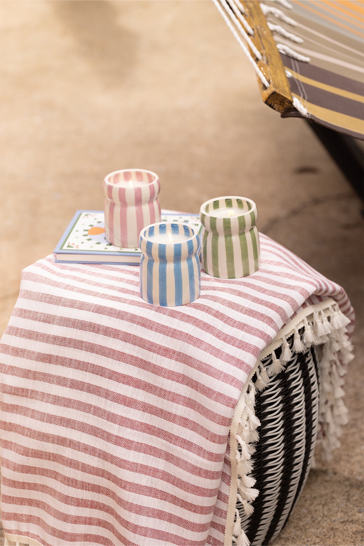 STRIPED CERAMIC CANDLE "LOST AT SEA“ LIGHT BLUE/WHITE