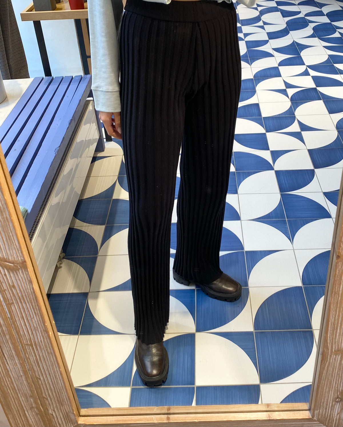 RIBBED KNIT PANTS BLACK