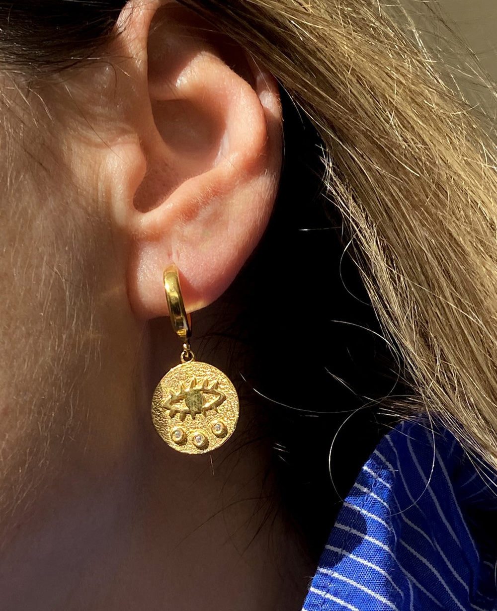 KRESSIDA MINI HUGGIE EARRINGS