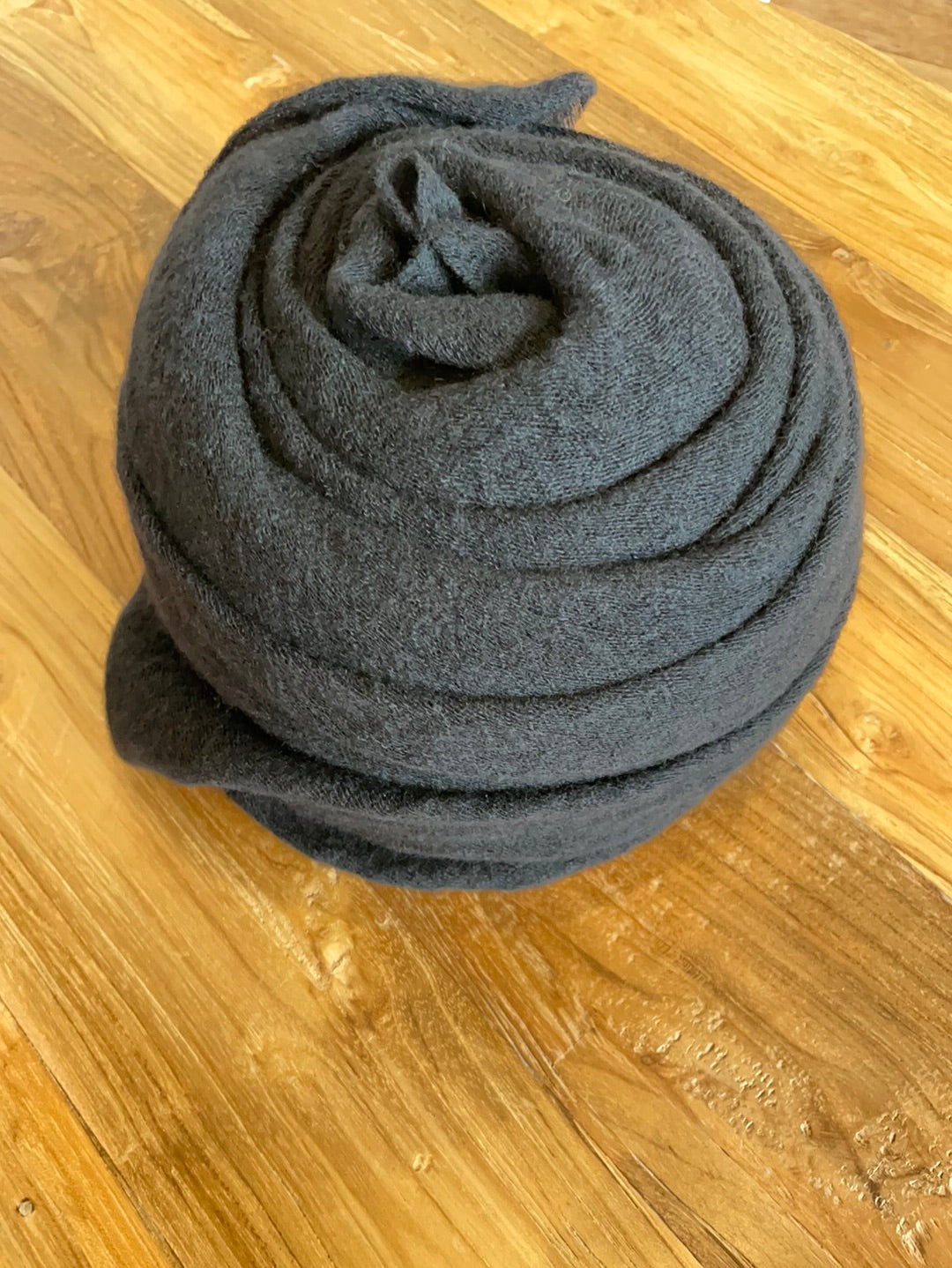 CASHMERE SCARF