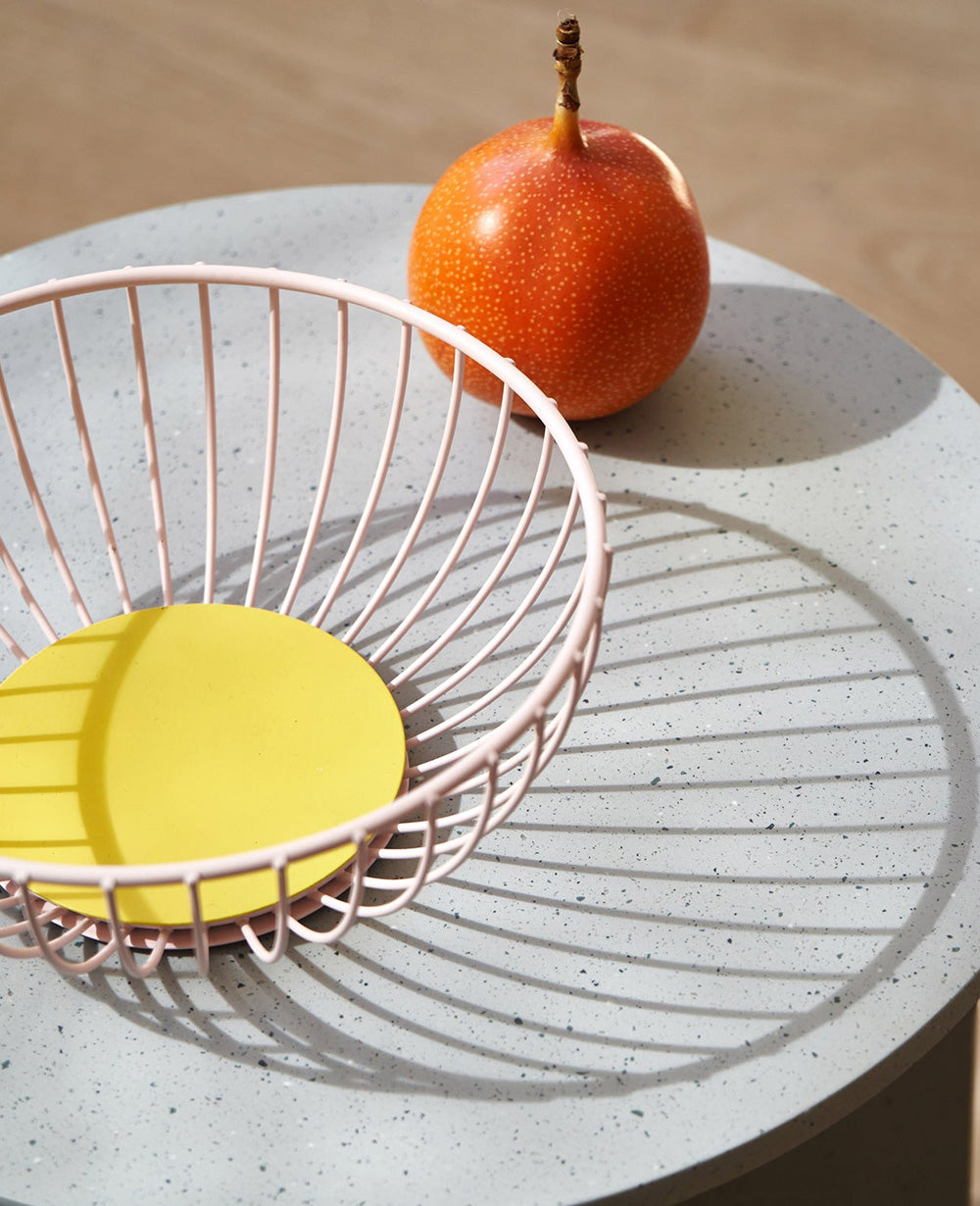 WIRE BASKET "IRIS SMALL" LIGHT PINK/ YELLOW