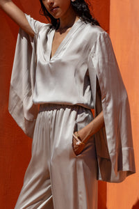 AIRY VISCOSE/RAYON BLOUSE LIGHT GREY