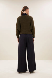 OVERSIZED V-NECK PULLOVER "LUNE" OLIVE BROWN