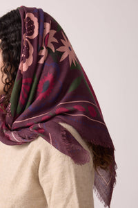 WOOL SCARF "WINTER BLOOM" PLUM