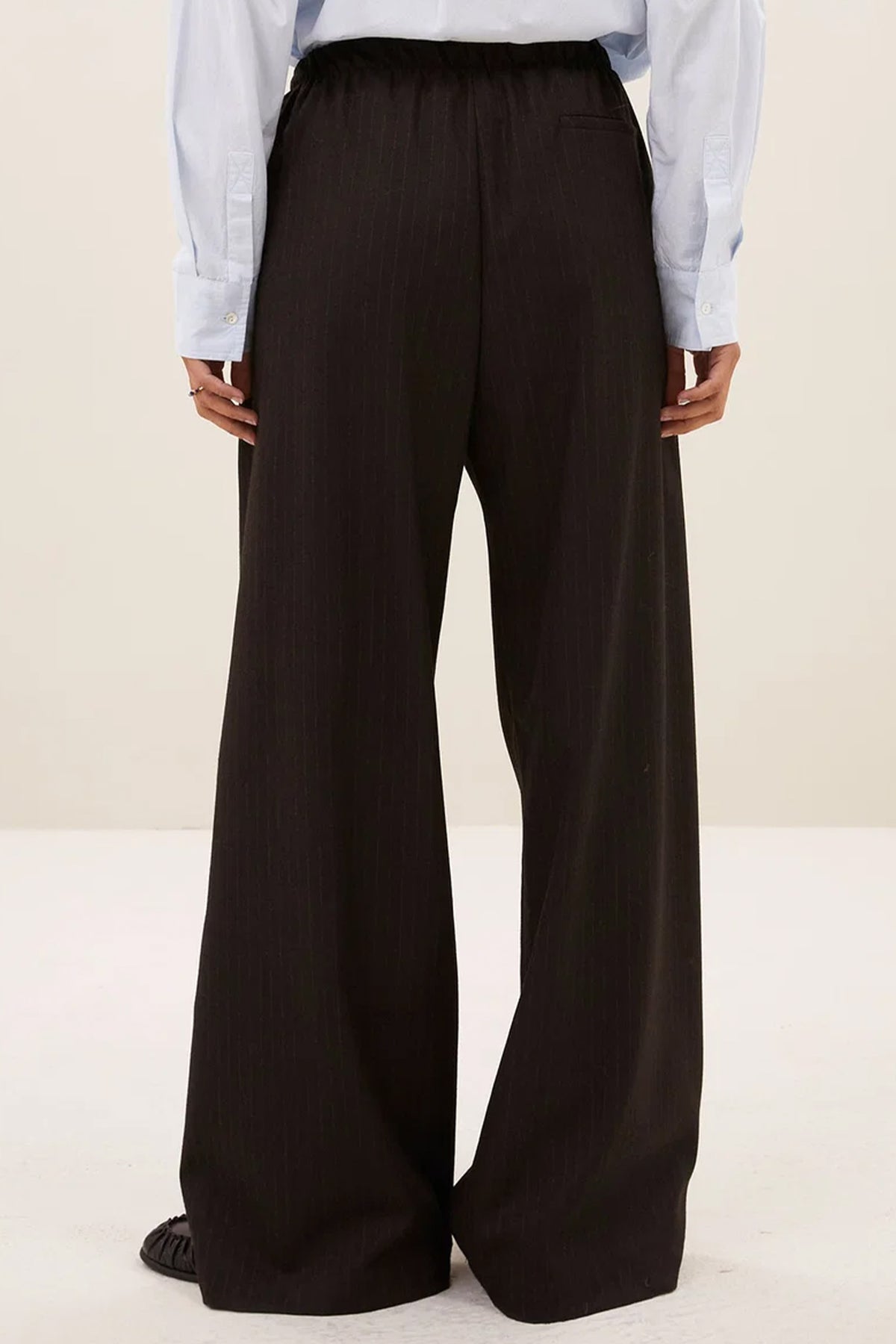 WIDE LEG HIGH WAIST PINSTRIPE PANTS BROWN