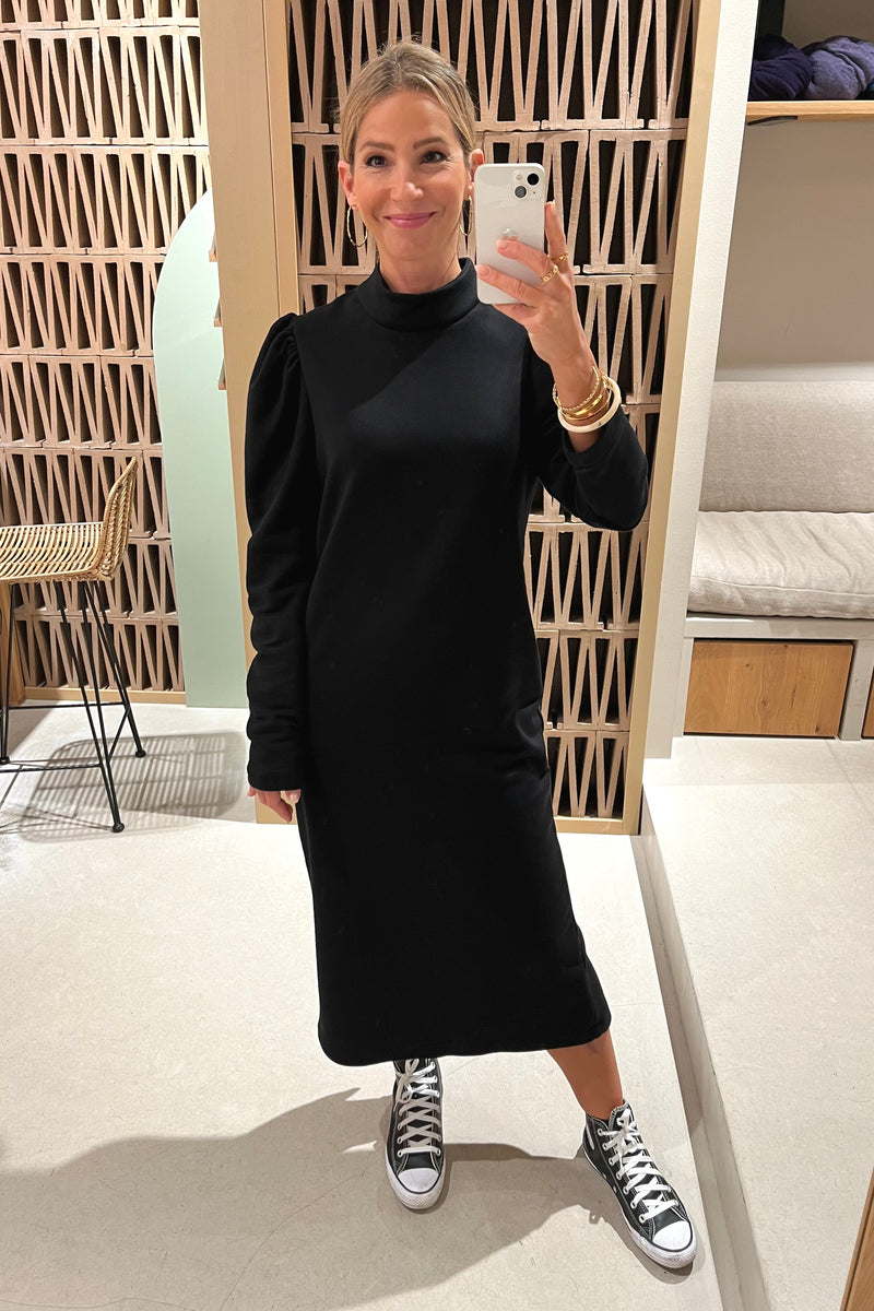 TAILORED SWEATER DRESS "KATERINA"