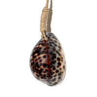 HANDMADE TASSLE "SHELL" NATURAL