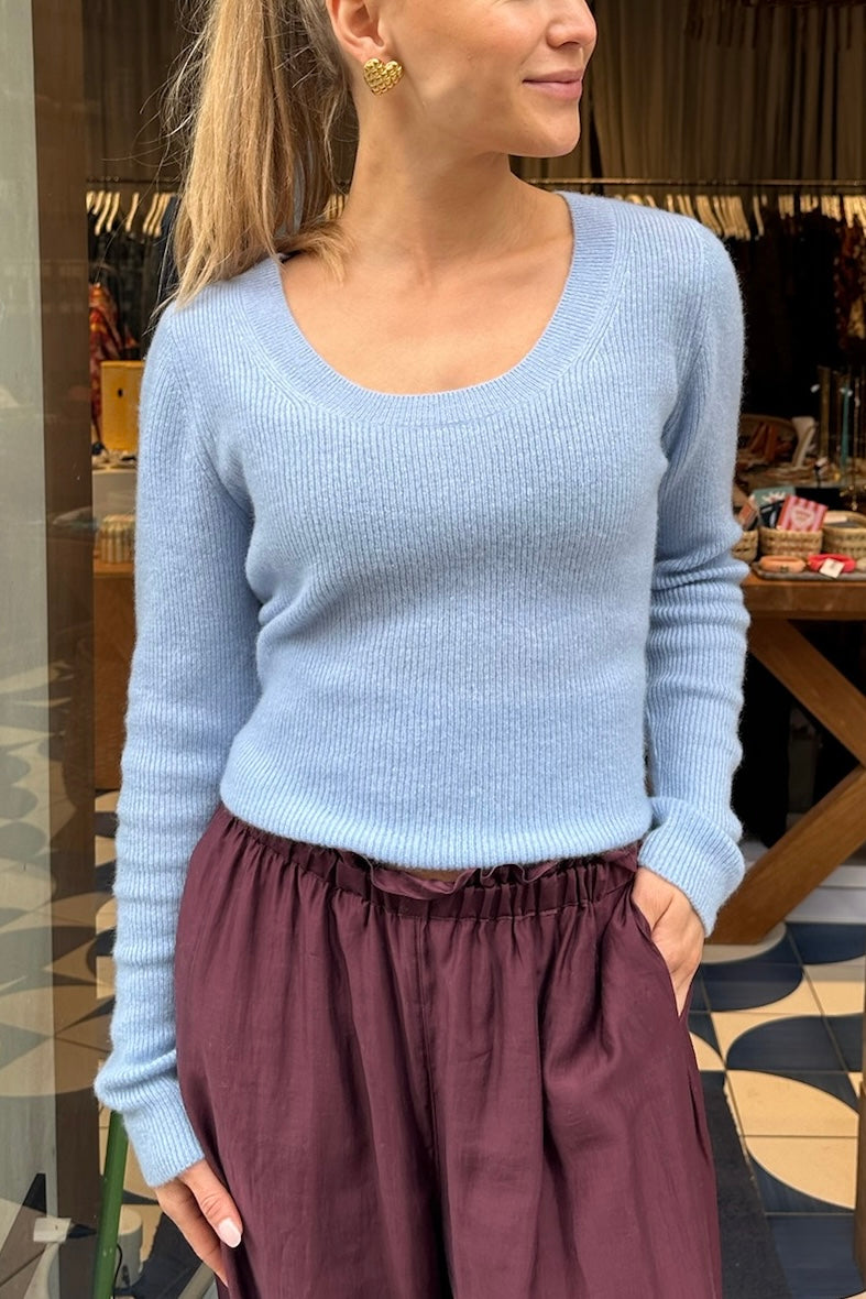 TAILORED RIBBED CASHMERE PULLOVER CIEL