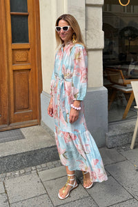EMBELLISHED MIDI DRESS LIGHT BLUE/PINK - LEMONI EXCLUSIVE
