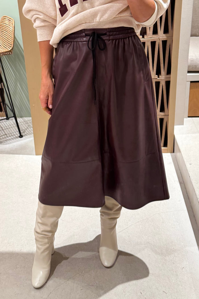 OVERSIZED VEGAN LEATHER DRAWSTRING SKIRT BORDEAUX