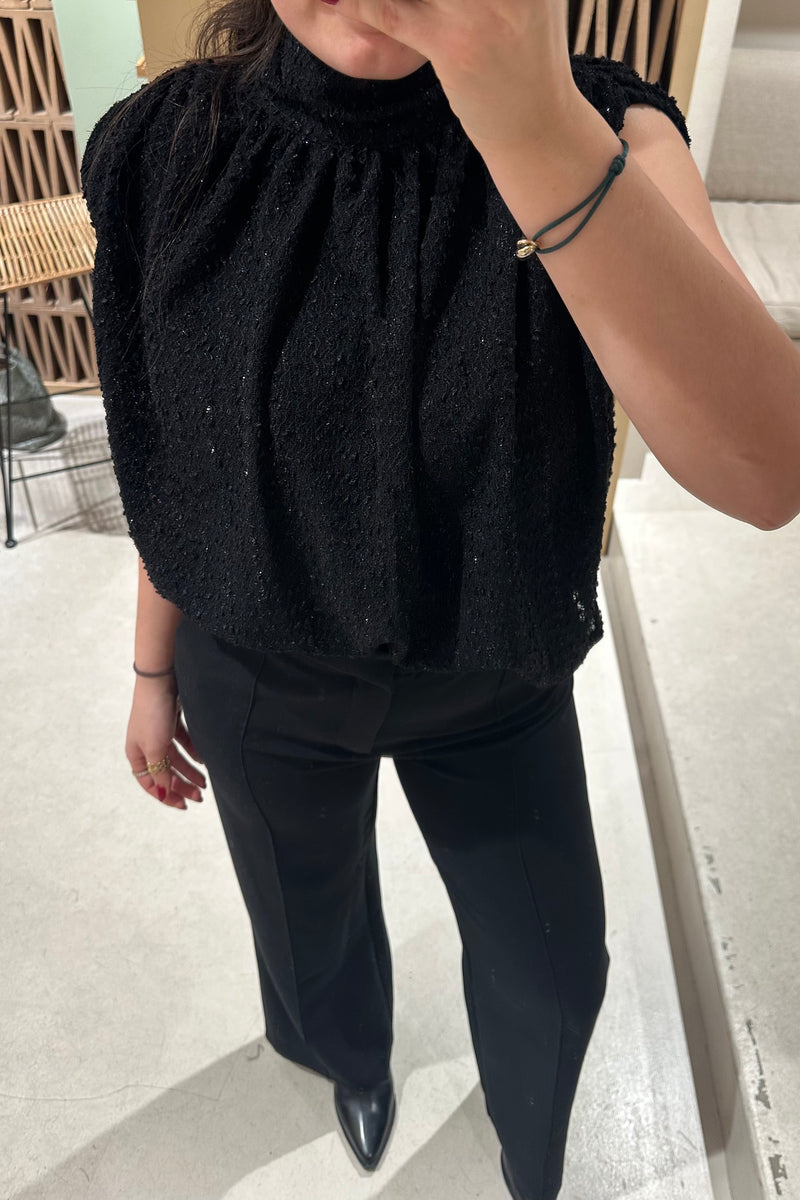 SLEEVELESS BOUCLE TOP WITH LUREX BLACK
