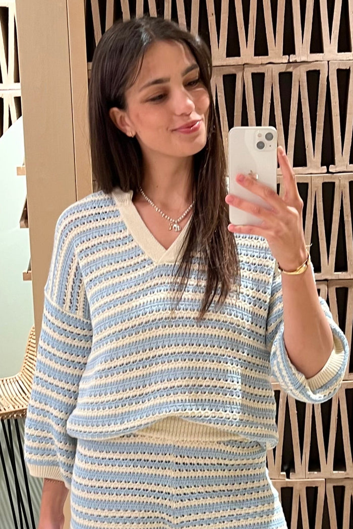 OVERSIZED CROCHET PULLOVER "MARA" PALE BLUE/OFFWHITE