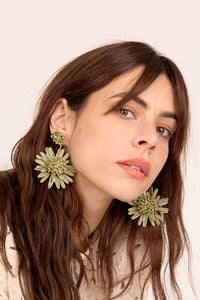 RAFFIA STATEMENT EARRINGS “FLORA” OLIVE