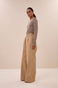 SOFT COTTON LONGSLEEVE TOP BISCUIT