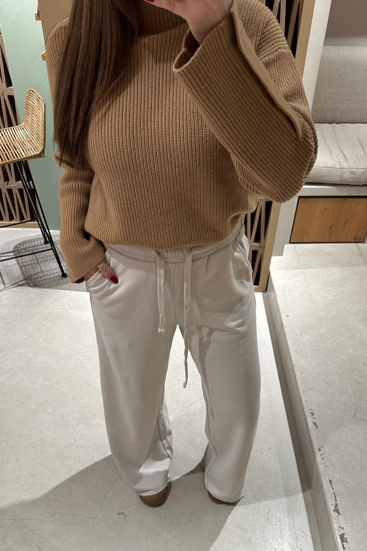 OVERSIZED DRAWSTRING SWEAT PANTS ICE BEIGE
