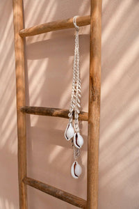 HANDMADE TASSLE "BIG SHELL" NATURAL/WHITE