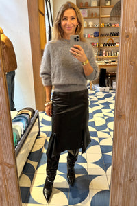 SLIM FLARED FAUX LEATHER SKIRT BLACK