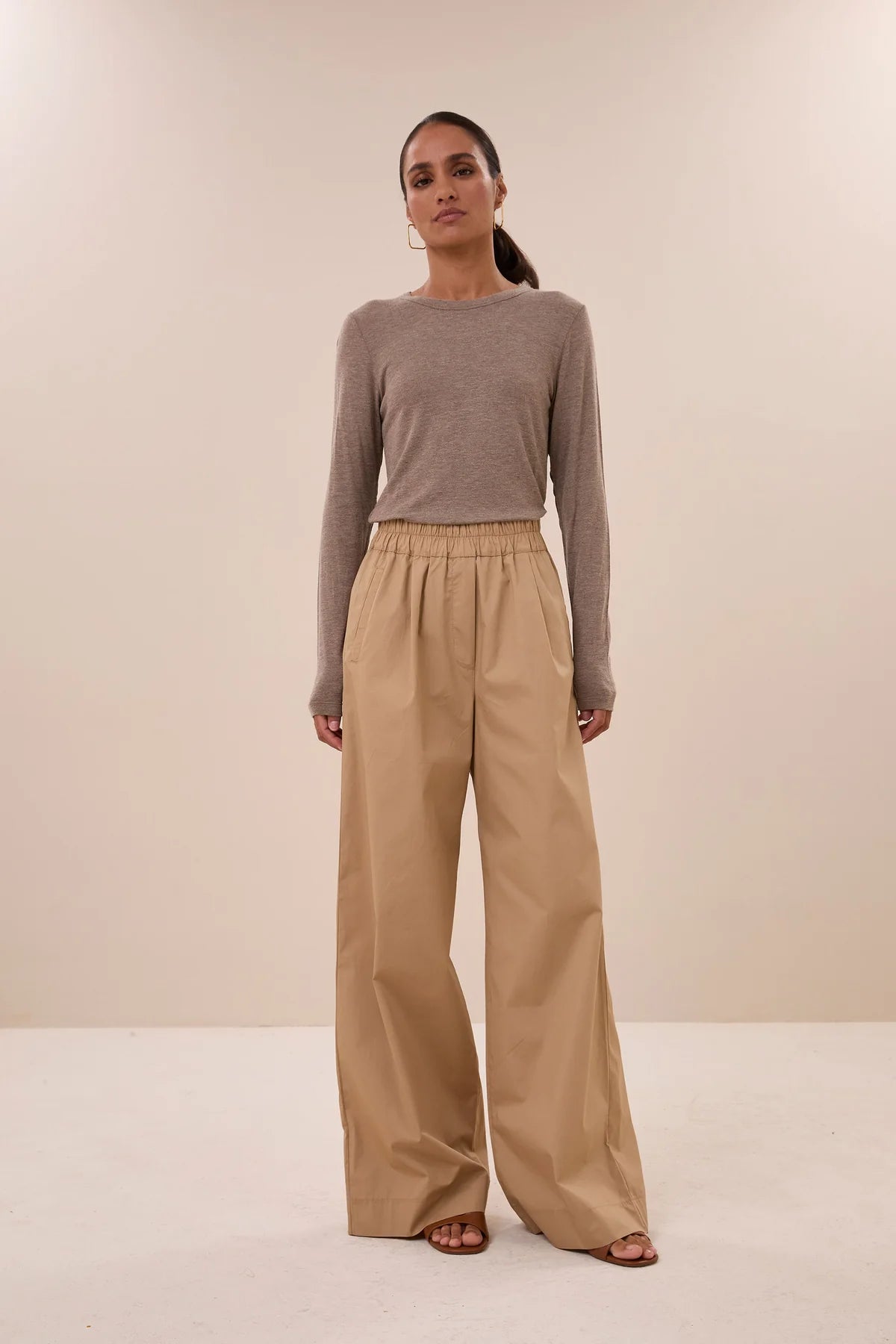 SOFT COTTON LONGSLEEVE TOP BISCUIT