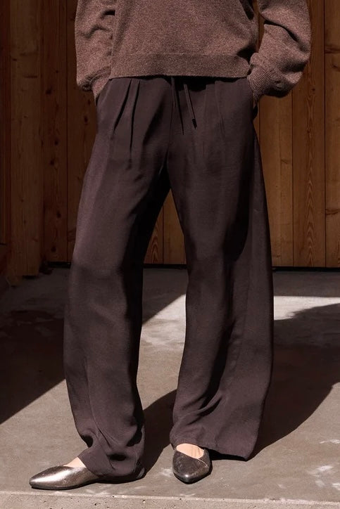 WIDE LEG VISCOSE PANTS „CAFE NOIR“